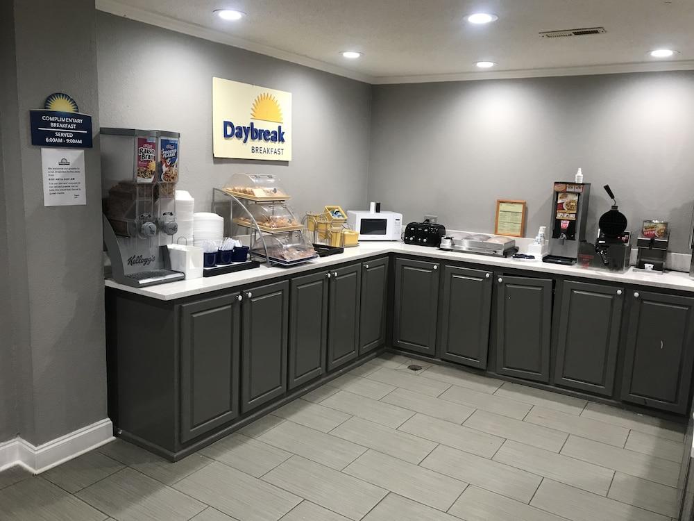 Days Inn & Suites By Wyndham Collierville Germantown Area Zewnętrze zdjęcie