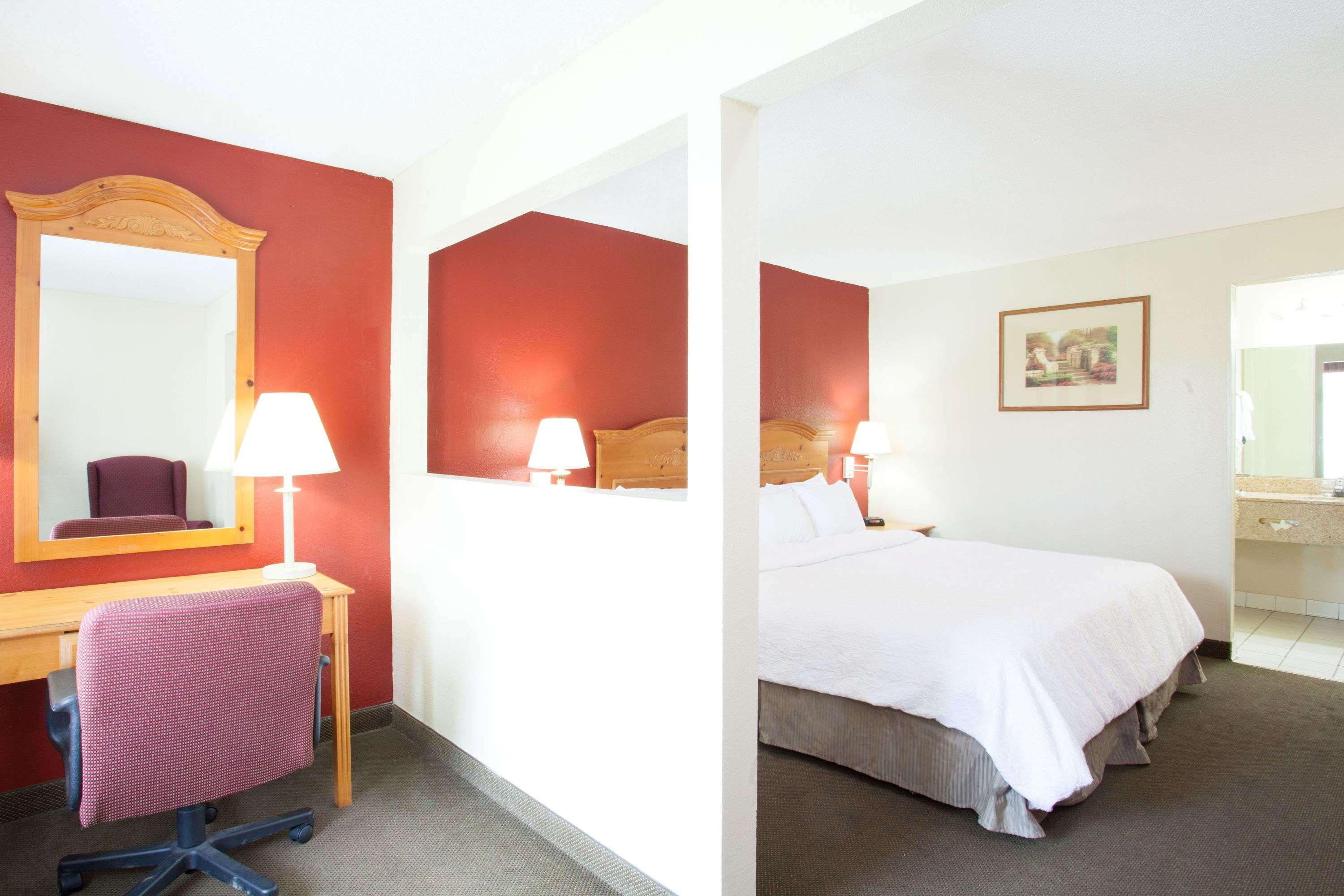 Days Inn & Suites By Wyndham Collierville Germantown Area Zewnętrze zdjęcie
